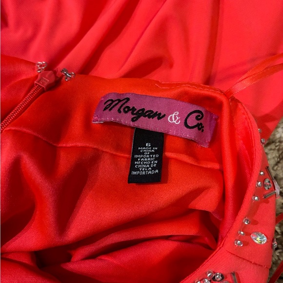 Morgan & Co. Floor Length Coral Dress. Size 6. - Picture 2 of 7